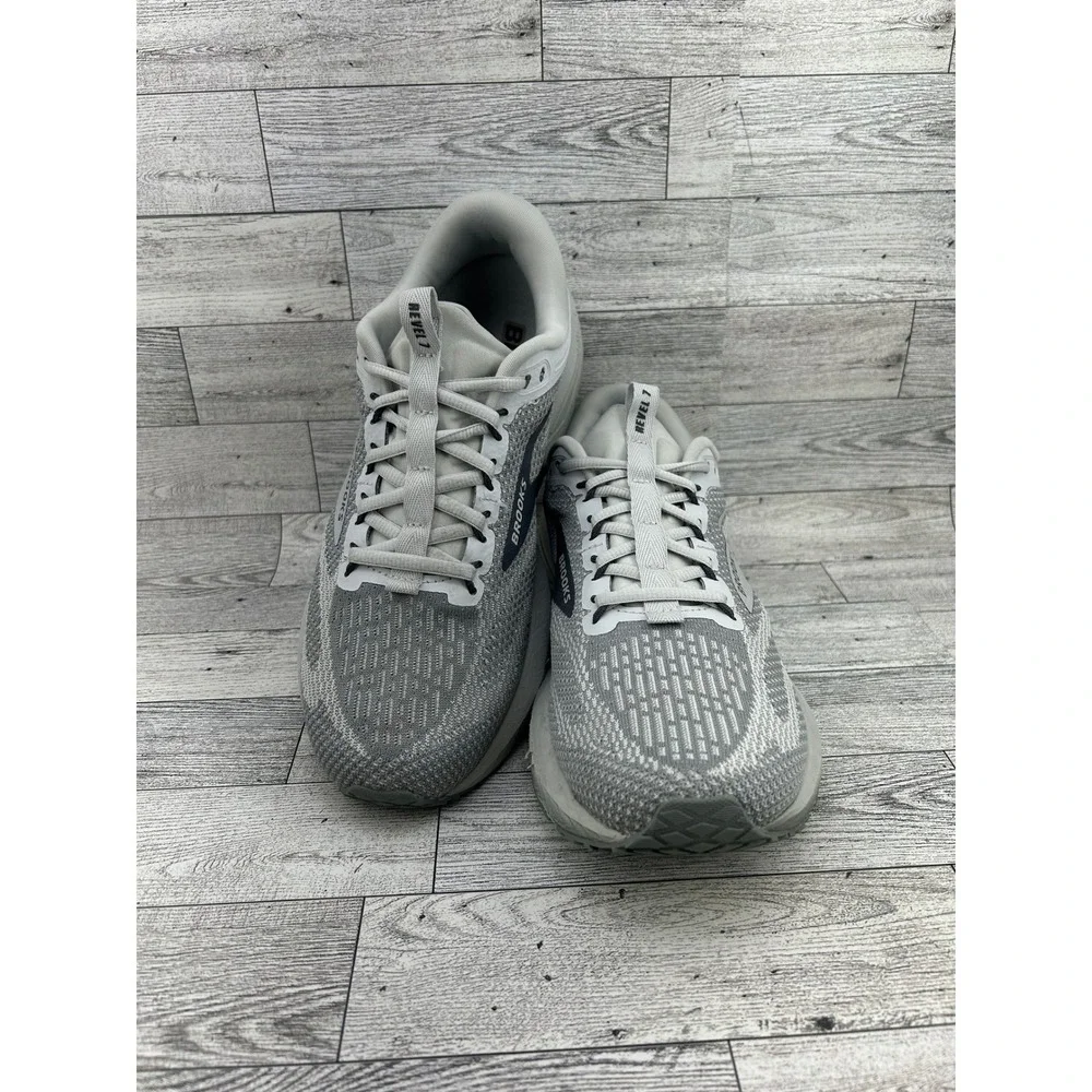 Brooks Revel 7 Women Running Shoes Grey White 1204241B036 Size‎ 9.5 Medium B